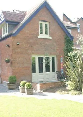 Trinidad, 45 School Road, Coach House Apartment Birmingham Exterior photo